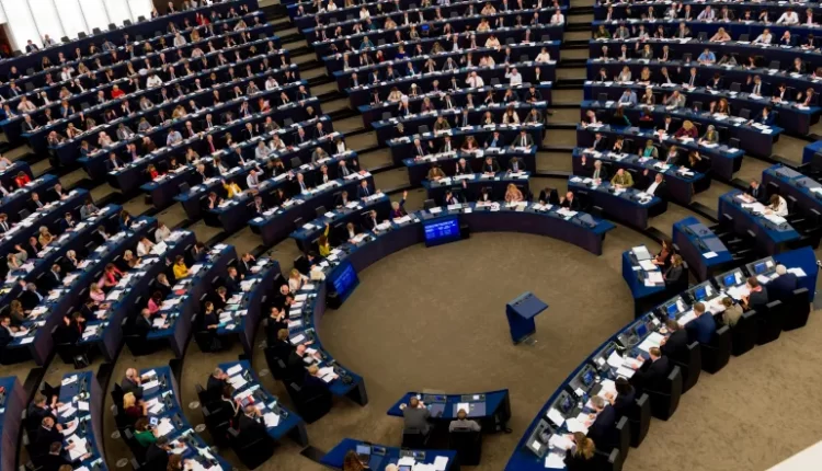 قانون "الوكلاء الأجانب" في الاتحاد الأوروبي يثير مخاوف الإمارات والسعودية