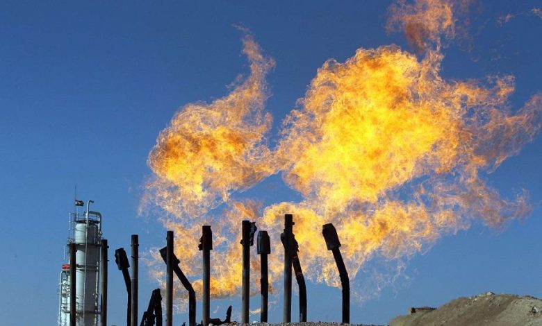 الغارديان: الإمارات تخرق الحظر الذي فرضته على حرق الغاز