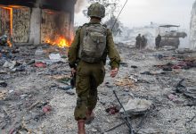 فايننشال تايمز: إسرائيل تُستنزف واستمرار الحرب ينهي وجودها تدريجيًا