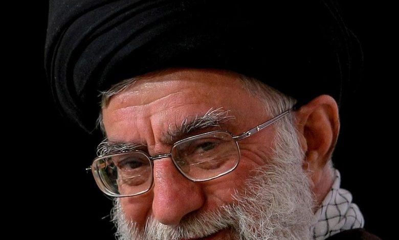 صحيفة بريطانية تكشف تفاصيل نجاح عملية اغتيال إسرائيل لمرشد إيران خامنئي